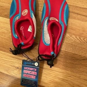 Women’s Water Shoes Size 7